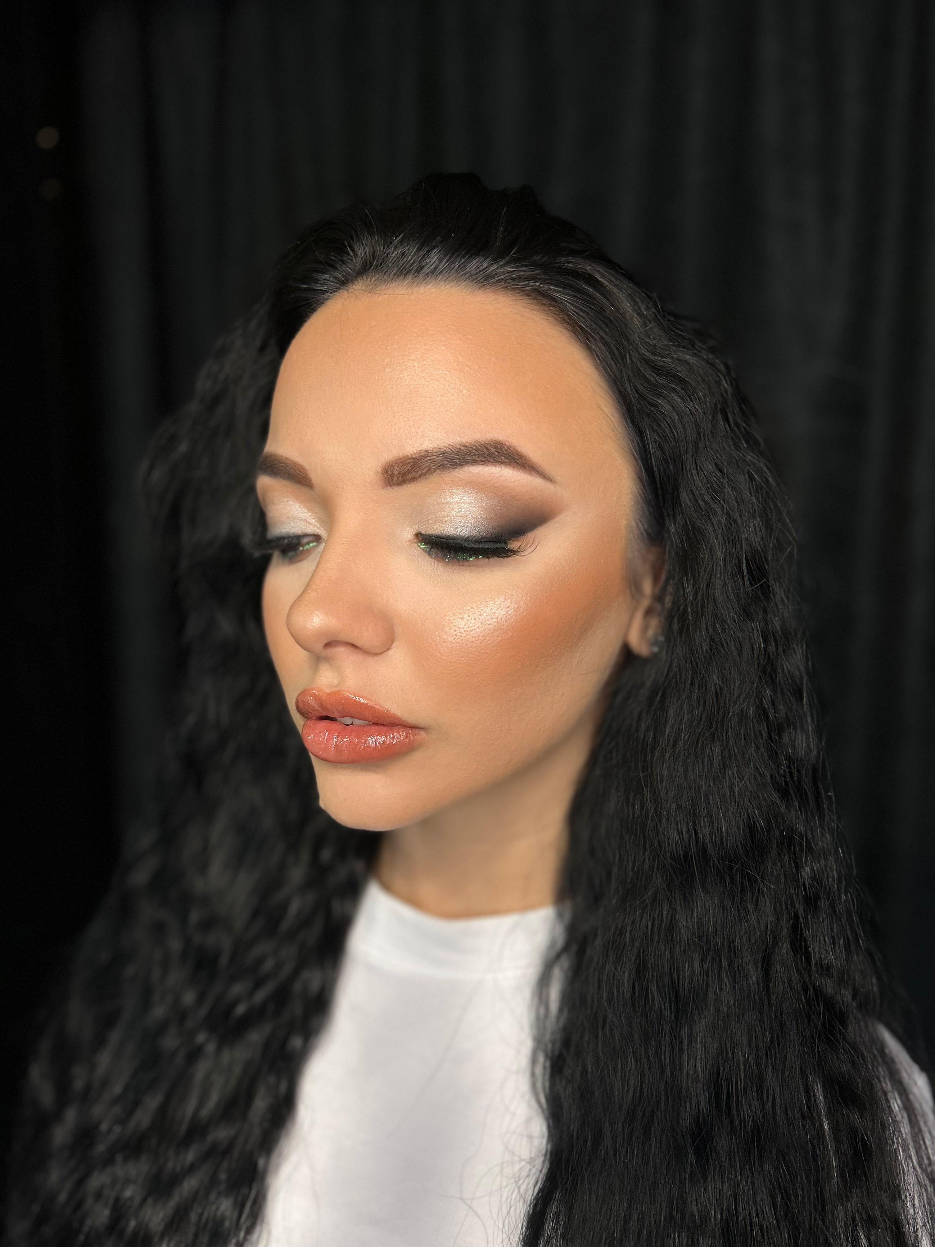 Професионален грим тип Smokey Eye