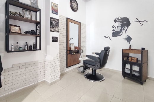 D'Luxe Hair & Nails 3