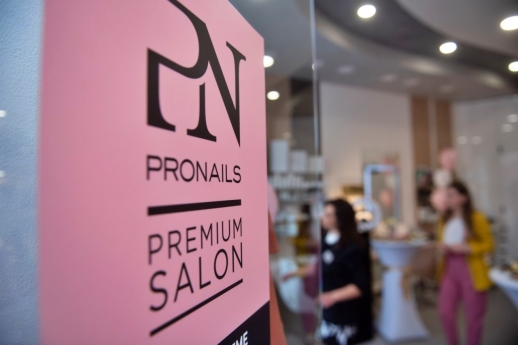 PN Premium Salon and Shop Selena ES 9