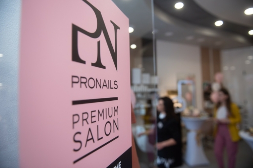 PN Premium Salon and Shop Selena ES 9