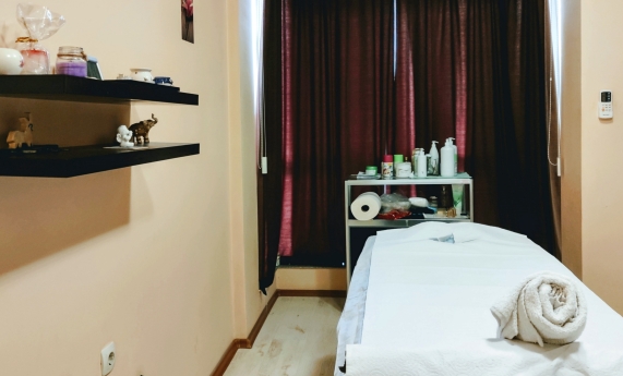 Студио за масаж и СПА терапия Нарния 2