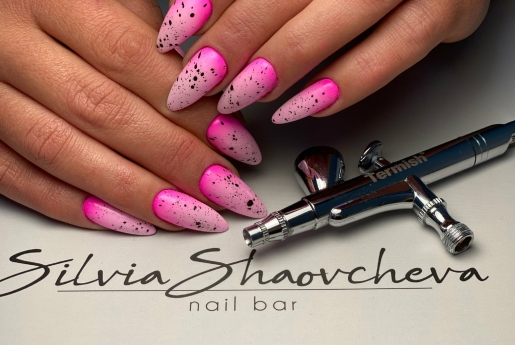 Silvia Shaovcheva nail bar 11