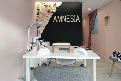 Amnesia Beauty 5