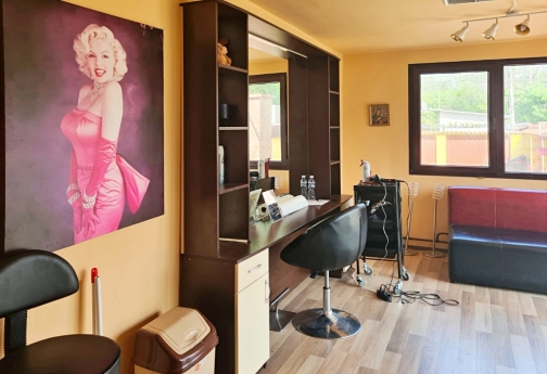 Marilyn Beauty Studio 2