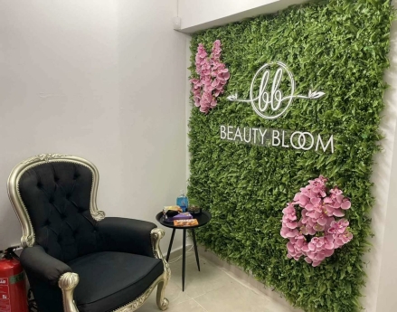 Studio Beauty Bloom 6