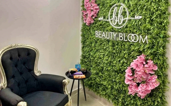 Studio Beauty Bloom 6
