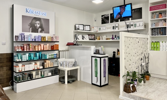 Artha Beauty Salon 2