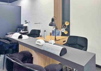 Hair Studio REGINA 3