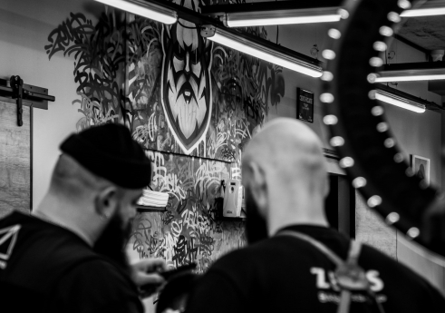 Zeus Barbershop & Store | Premium Men`s Club 11