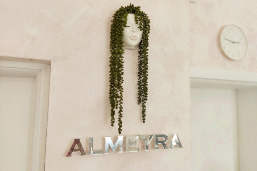 Almeyra Beauty Salon 11