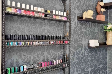 ID Tattoo Studio & Nails 4